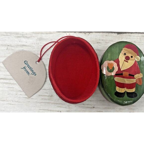 Vintage WheatStraw SANTA CHRISTMAS BOX Ornament Handcrafted Art Decor - Picture 1 of 9